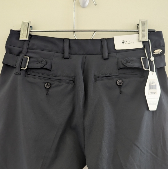 NWT Greg Norman WOMEN'S Golf Bermuda Shorts  Small 0/ S Sleek Performance Black - Picture 4 of 9